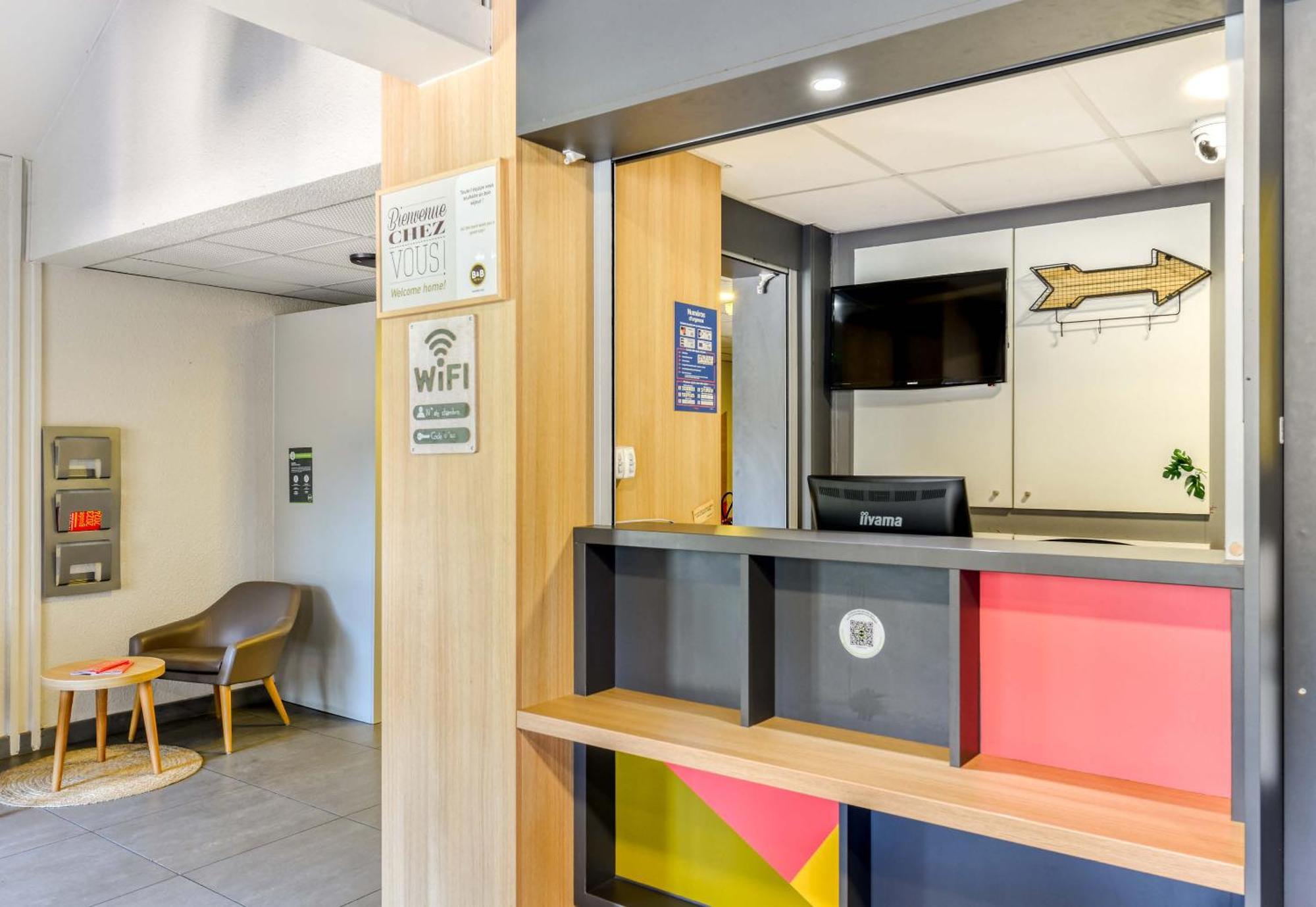 B&B Hotel Narbonne 1 Bagian luar foto